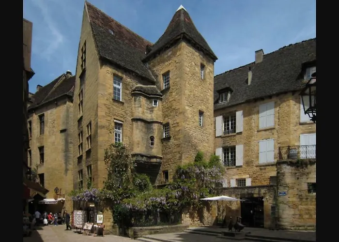 Semesterbostad La Borie Thenon